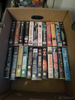 VHS kazety - 12