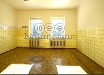 Prodej rodinného domu se 2 bytovými jednotkami - 12