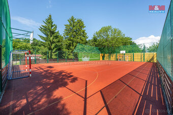 Prodej bytu 4+kk v Průhonicích, ul. Školní - 12