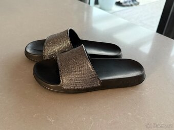 Dětské boty NIKE,CONVERSE,UNDER ARMOUR,ADIDAS, EMU, 4. část - 12