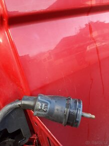 VW Transporter T5 s přestavbou na kempování - 12
