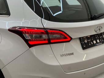 Hyundai i30 combi 1.6 CRDi,100 kW,manual,Style,AC,1maj,DPH - 12