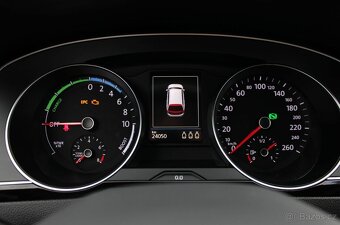 Volkswagen Passat Variant GTE 1.4 TSI DSG - 12