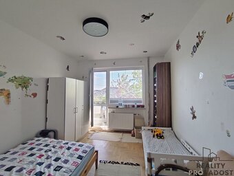 Prodej trojgeneračního domu, pozemek 1122 m2 - 12