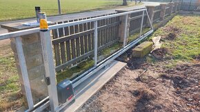 Samonosná posuvná brána C60 ECO (3-5m) kompletní - 12