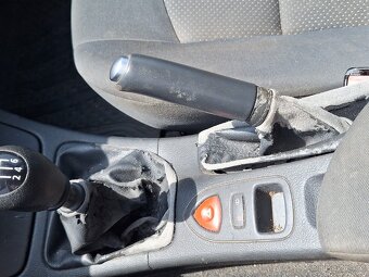 Renault Laguna 2006 - 12