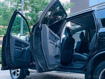 Volvo XC90 2.4 D5 4x4 AUT R-DESIGN FACELIFT NEZÁVISLE TOPENÍ - 12