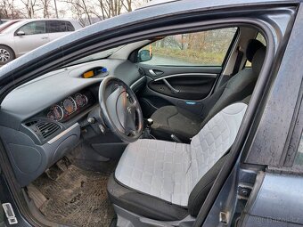 Citroen C5 2.2 125kw - 12
