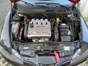 Alfa Romeo 147 1,6 TS 88 KW - 12