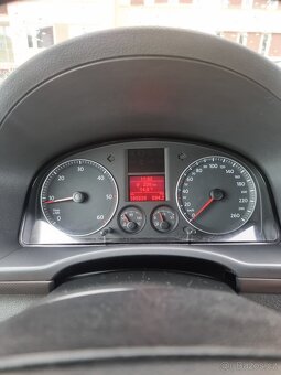 Volkswagen Caddy Life 1.9 TDI (77kW), r. 2005 – STK 5/2027 – - 12