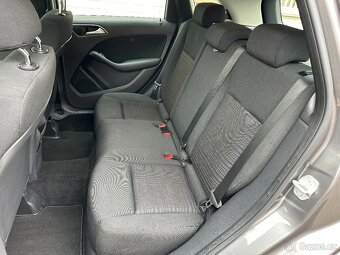Mercedes-Benz B, 134.449 km, 1.6 benzín 90 kW, rok 2015 - 12