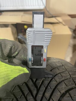 Sada pneu 225/40 r18 - 12