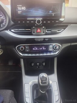 HYUNDAI I30 1,5 81 kW, 2023 ČR - 12
