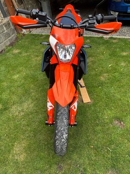 KTM SMC 690 R 2024 - 12