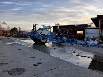 3000l Tažený postřikovač INUMA 3024 - 12