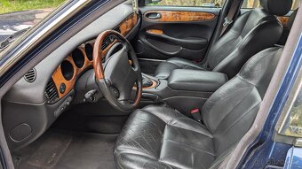 Jaguar Sovereing XJ8 - 12