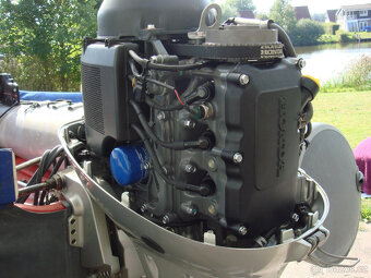 HONDA 25 HP čtyřtaktní závěsný motor - jako nový, ovládání ř - 12