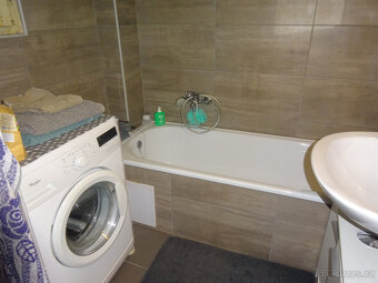 Pronájem 3+1 v centru Liberce - 12