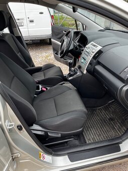 Toyota Collora Verso...2.0 D-4D - 12