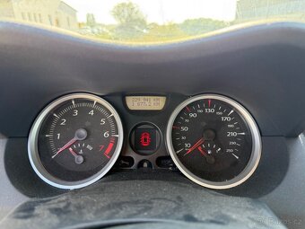 Renault Megane 1.6 82kw nová Stk - 12