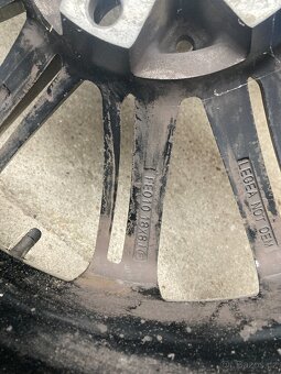 Alu disky 5x120 z vozu BMW, pneu letní 225/40/18 - 12