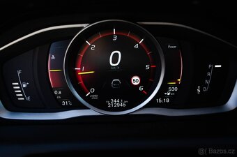 Volvo XC60 D3 2.0L Drive-E Luxury Geartronic - 12