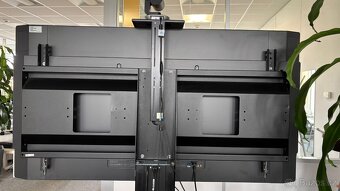 Nabízím Microsoft Surface Hub 55" - Interaktivní tabule - 12