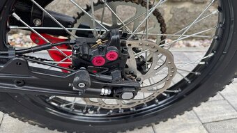 Malaguti XAM elektrické enduro SPZ - 12