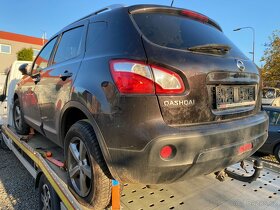 Náhradní díly z Nissan Qashqai J10 - 12