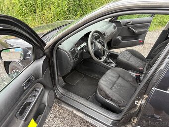 Prodám Volkswagen Golf IV. 1,4. 55 Kw benzín - 12