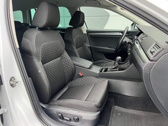 SUPERB 3 STYLE,2.0Tdi-140kw,DSG6,Bi-Xen,Navi,ACC,TAŽNÉ,MOON - 12