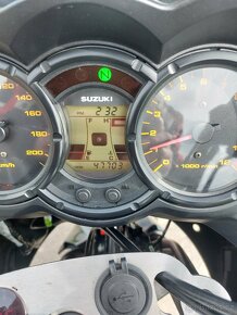 Suzuki V-strom Dl650 - 12