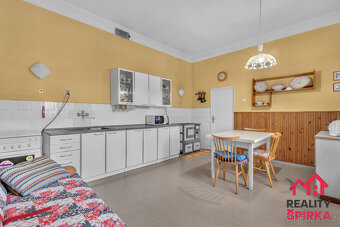 Prodej RD 5+1,  CP 5.677 m², Jaroměřice - 12