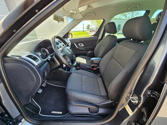 Škoda Roomster Scout 1.6 MPi 77 kW - 12