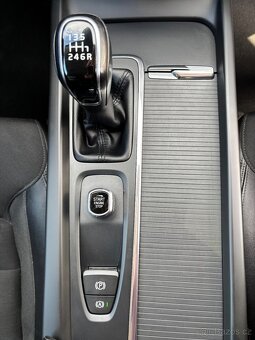 Volvo XC60 D4 AWD Momentum – 6/2018, Nez. top., tažné - 12