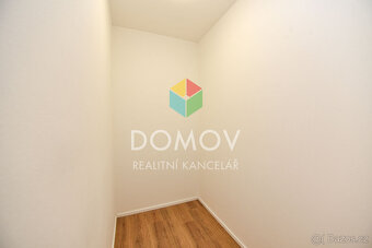 Pronájem moderního 3+kk, 83 m2 s garážovým stáním v centru B - 12