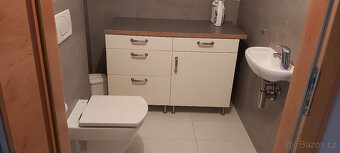 4+KK 190m2 + 3+KK 150m2 + prodejna 60m2 - 12