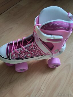 Kolečkové brusle - 12