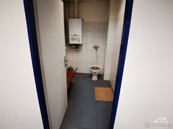 Pronájem skladu i možnost výrobních prostor - 12