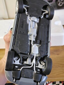 Audi Q5 1:18 Kyosho - 12