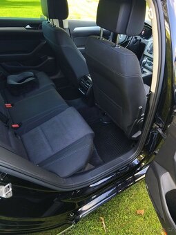 Volkswagen Passat b8  2.0 TDI 140kW DSG  2017 - 12