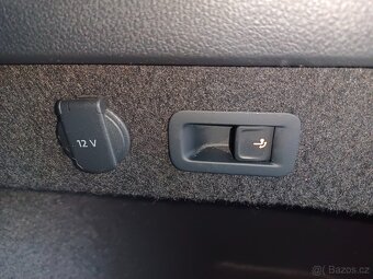 VW Passat B8 2.0TDI 140kW DSG 82tkm Matrix Tažné ACC Keyless - 12