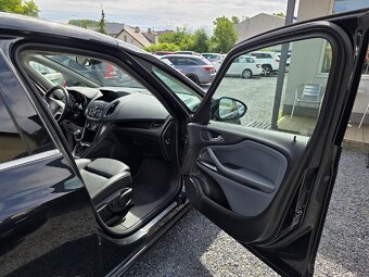 Opel Zafira 2.0 D TZ Navi Panorama Xenon - 12