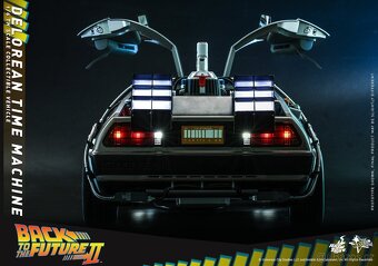 DeLorean - Back to the Future II - Time Machine 1/6 - 12