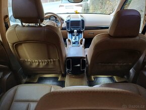 Porsche cayenne 3.0 diesel 176kw bez Měchů na pružinách - 12