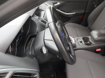 Ford Focus Titanium 1.6 TDCi 77 kw, servis Ford, 2013 - 12