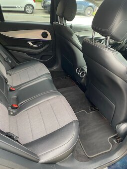 Mercedes E220d TOP STAV - 12