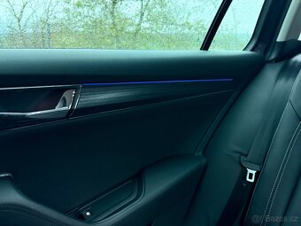 Škoda Superb Combi 2.0 TDI 8/2020 STYLE PLUS - 12