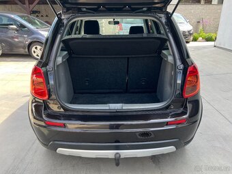 SUZUKI SX4 1,6i 88KW 1.MAJITEL 35000KM NAVIG.TAŽNÉ VYHŘ.SED. - 12