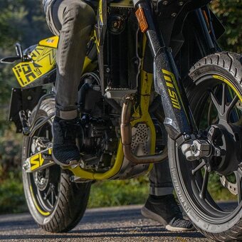 SWM Motard SM125R - 12